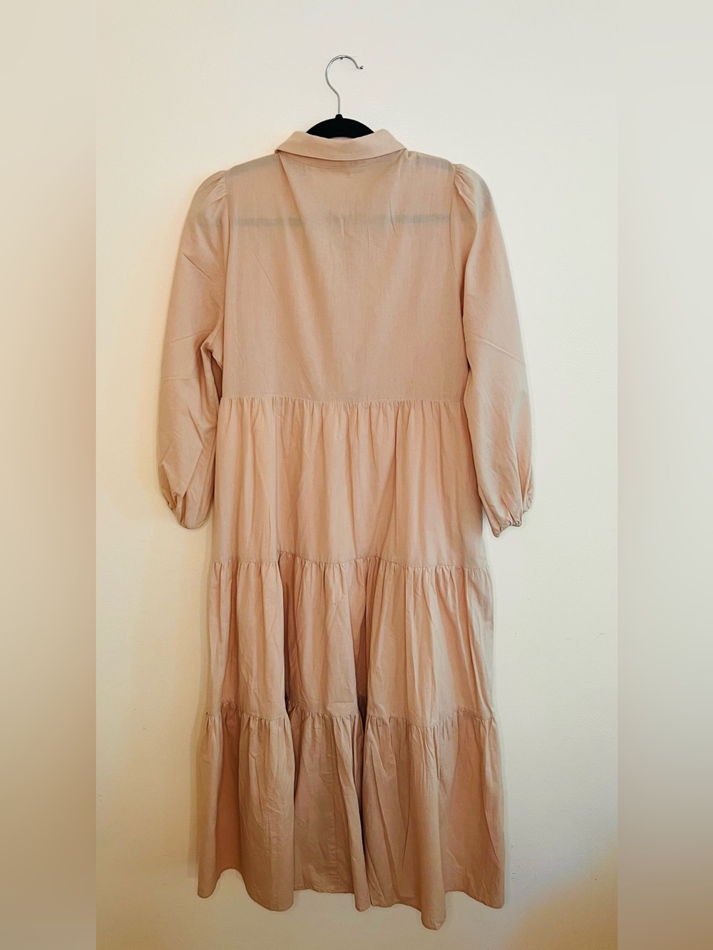 Tuckernuck Pomander Place Beige Tiered Collar Maxi Dress - Picture 2 of 6